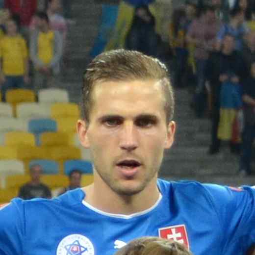https://fortuna-salzburg.at/wp-content/uploads/2017/10/team_member_08.jpg